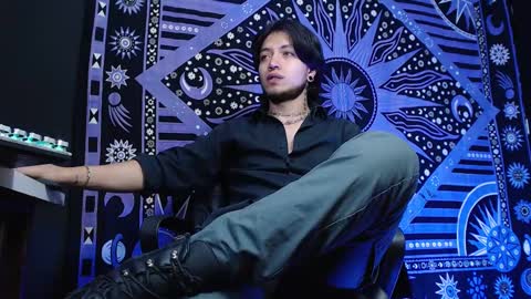 Snapshot of dicaprioo_ chatting on 02/11/25, 05:50 DICAPRIO online show from 02/11/25, 05:50