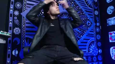 Snapshot of dicaprioo_ chatting on 02/12/25, 06:40 DICAPRIO online show from 02/12/25, 06:40