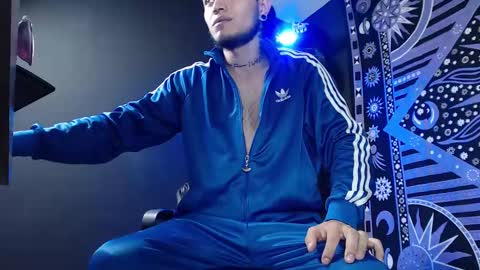 Snapshot of dicaprioo_ chatting on 02/21/25, 07:21 DICAPRIO online show from 02/21/25, 07:21