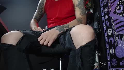 Snapshot of dicaprioo_ chatting on 03/06/25, 07:43 DICAPRIO online show from 03/06/25, 07:43