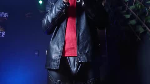 Snapshot of dicaprioo_ chatting on 10/20/25, 06:58 DICAPRIO online show from 10/20/25, 06:58