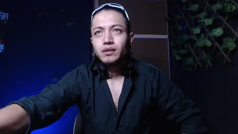 Snapshot of dicaprioo_ chatting on 10/25/25, 01:07 DICAPRIO online show from 10/25/25, 01:07