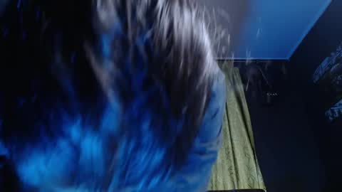 Snapshot of dicaprioo_ chatting on 04/13/26, 02:17 DICAPRIO online show from 04/13/26, 02:17