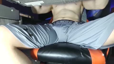 Snapshot of dick_and_muscle chatting on 02/16/25, 08:32 Dick And Muscle online show from 02/16/25, 08:32