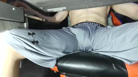 Snapshot of dick_and_muscle chatting on 02/18/25, 06:04 Dick And Muscle online show from 02/18/25, 06:04