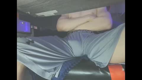 Snapshot of dick_and_muscle chatting on 03/11/25, 05:27 Dick And Muscle online show from 03/11/25, 05:27