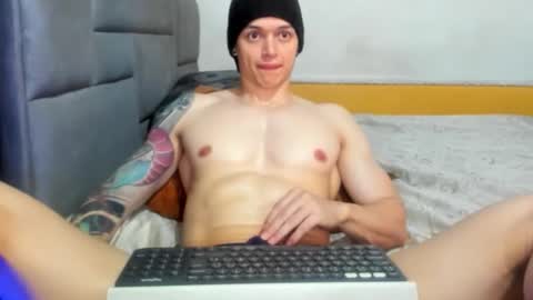 jhon online show from 11/09/25, 10:08