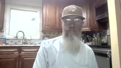 Snapshot of dick_feelsgood chatting on 10/31/25, 05:25 Dick Feelsgood online show from 10/31/25, 05:25