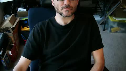 Snapshot of dick_playy chatting on 10/08/25, 08:17 dick_playy online show from 10/08/25, 08:17