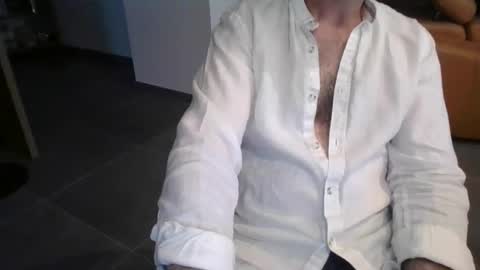 dickens1976 online show from 05/31/26, 02:46