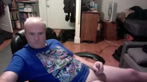 Snapshot of dickflasher5 chatting on 12/11/24, 02:41 Richard Fleischer online show from 12/11/24, 02:41