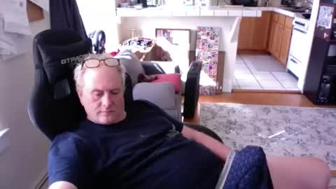 Snapshot of dickflasher5 chatting on 05/02/26, 02:22 Richard Fleischer online show from 05/02/26, 02:22