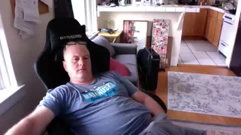 Snapshot of dickflasher5 chatting on 05/18/26, 12:55 Richard Fleischer online show from 05/18/26, 12:55
