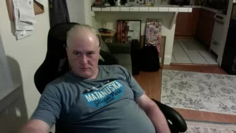 Snapshot of dickflasher5 chatting on 05/20/26, 04:29 Richard Fleischer online show from 05/20/26, 04:29