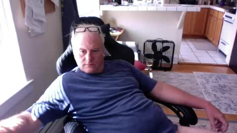 Snapshot of dickflasher5 chatting on 06/20/26, 04:21 Richard Fleischer online show from 06/20/26, 04:21