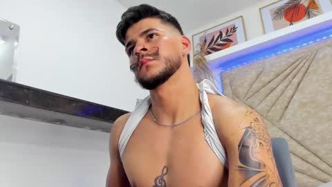 Snapshot of dickgriffith chatting on 02/09/25, 06:37 Dick Griffith online show from 02/09/25, 06:37