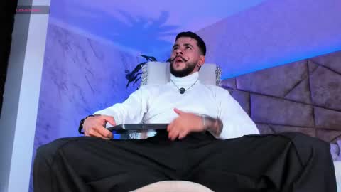 Snapshot of dickgriffith chatting on 10/19/25, 12:50 Dick Griffith online show from 10/19/25, 12:50