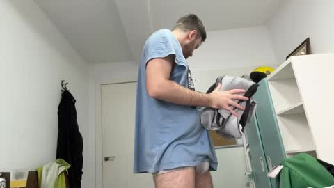 Snapshot of dickjulian chatting on 01/27/25, 09:02 Im Julian  all cum shot videos here    online show from 01/27/25, 09:02