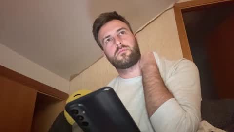 Snapshot of dickjulian chatting on 02/04/25, 08:38 Im Julian  all cum shot videos here    online show from 02/04/25, 08:38