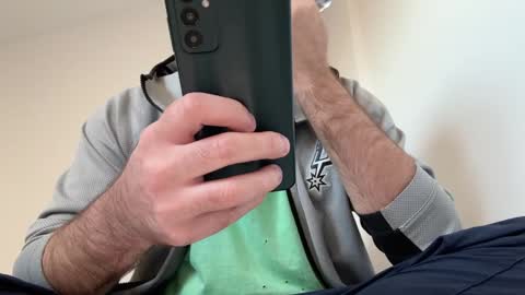 Snapshot of dickjulian chatting on 02/05/25, 12:06 Im Julian  all cum shot videos here    online show from 02/05/25, 12:06