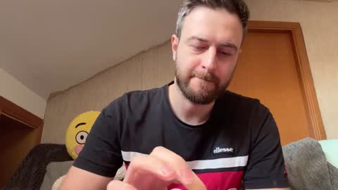 Snapshot of dickjulian chatting on 02/07/25, 11:56 Im Julian  all cum shot videos here    online show from 02/07/25, 11:56