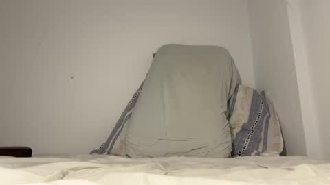 Snapshot of dickjulian chatting on 03/10/25, 06:12 Im Julian  all cum shot videos here    online show from 03/10/25, 06:12