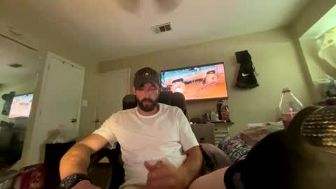 Snapshot of dicswole chatting on 09/18/25, 01:24 dicswole online show from 09/18/25, 01:24