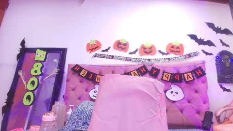 Snapshot of didiane_ chatting on 10/30/25, 07:14 Diane online show from 10/30/25, 07:14