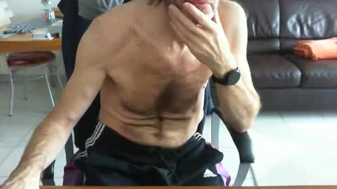 Snapshot of didonc chatting on 02/10/26, 10:08 didonc from france..... online show from 02/10/26, 10:08