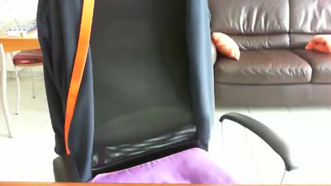 Snapshot of didonc chatting on 02/15/26, 11:19 didonc from france..... online show from 02/15/26, 11:19