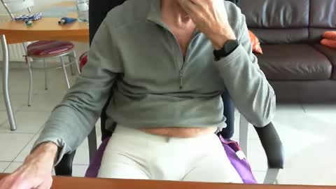 Snapshot of didonc chatting on 04/28/26, 07:13 didonc from france..... online show from 04/28/26, 07:13