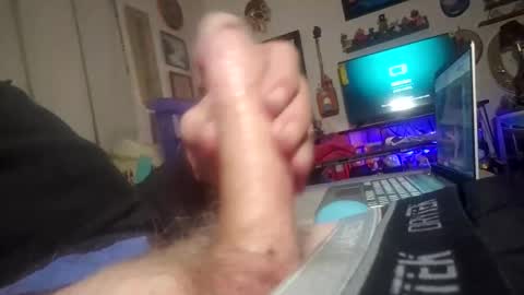 Snapshot of didudoit chatting on 11/23/25, 05:18 Dug 53 online show from 11/23/25, 05:18