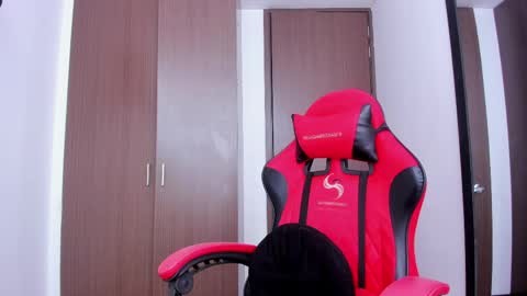 Snapshot of diego_latino chatting on 04/20/26, 07:26 Diego lat online show from 04/20/26, 07:26