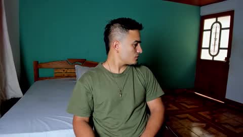 Snapshot of diegocr_ chatting on 02/02/26, 02:27 Diego online show from 02/02/26, 02:27