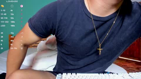 Snapshot of diegocr_ chatting on 02/08/26, 06:44 Diego online show from 02/08/26, 06:44