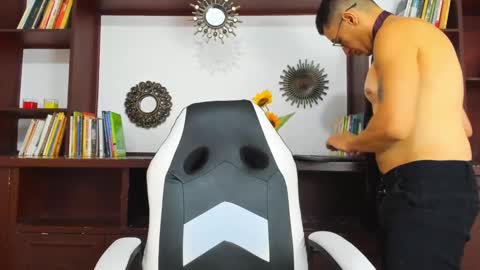 Snapshot of diegowesker chatting on 02/01/25, 08:05 diegowesker online show from 02/01/25, 08:05