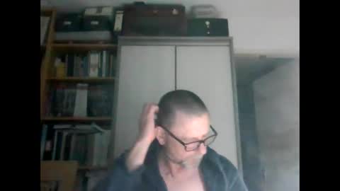 Snapshot of dierenfeld chatting on 01/13/25, 01:45 dierenfeld online show from 01/13/25, 01:45