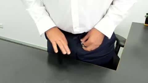 Snapshot of dieselau chatting on 12/01/25, 07:02 Diesel online show from 12/01/25, 07:02