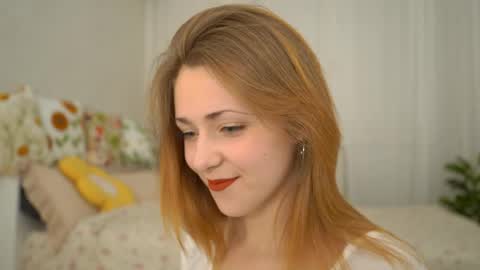 Snapshot of dietmountaindew_ chatting on 04/18/26, 07:07 Sophie online show from 04/18/26, 07:07