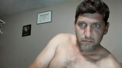 Snapshot of dig_bick_38 chatting on 04/21/26, 09:39 Daddy online show from 04/21/26, 09:39