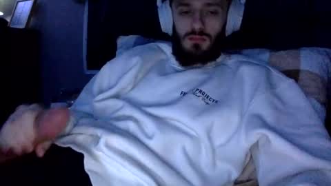 Snapshot of digbicknik chatting on 02/05/25, 08:32 digbicknik online show from 02/05/25, 08:32