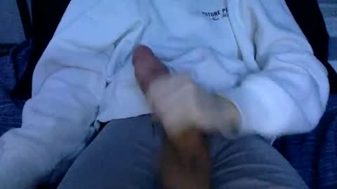 Snapshot of digbicknik chatting on 02/19/25, 05:16 digbicknik online show from 02/19/25, 05:16