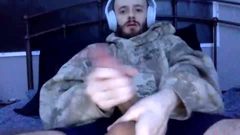 Snapshot of digbicknik chatting on 02/20/25, 08:36 digbicknik online show from 02/20/25, 08:36