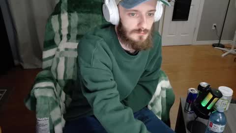 Snapshot of digbicknik chatting on 03/08/25, 02:01 digbicknik online show from 03/08/25, 02:01