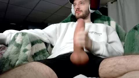 Snapshot of digbicknik chatting on 09/24/25, 01:53 digbicknik online show from 09/24/25, 01:53