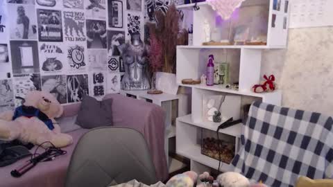 Snapshot of digital_geisha chatting on 11/11/25, 07:30 Hi im Alice 3 Im usualy online 03-10 or 17-21 UTC0 online show from 11/11/25, 07:30