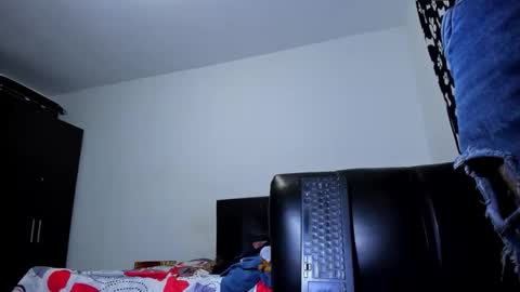 diiego_xxx online show from 12/18/25, 02:50