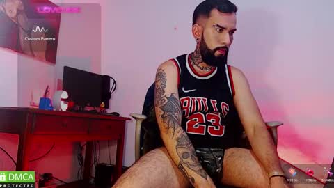 Snapshot of diilanhot chatting on 11/19/25, 02:00 Dylan online show from 11/19/25, 02:00