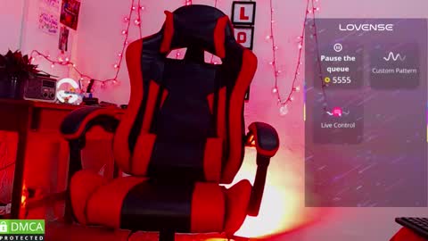 Snapshot of diilanhot chatting on 02/24/26, 04:10 Dylan online show from 02/24/26, 04:10