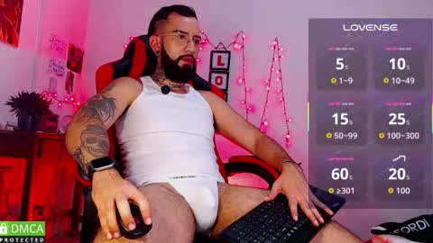 Snapshot of diilanhot chatting on 03/07/26, 02:19 Dylan online show from 03/07/26, 02:19